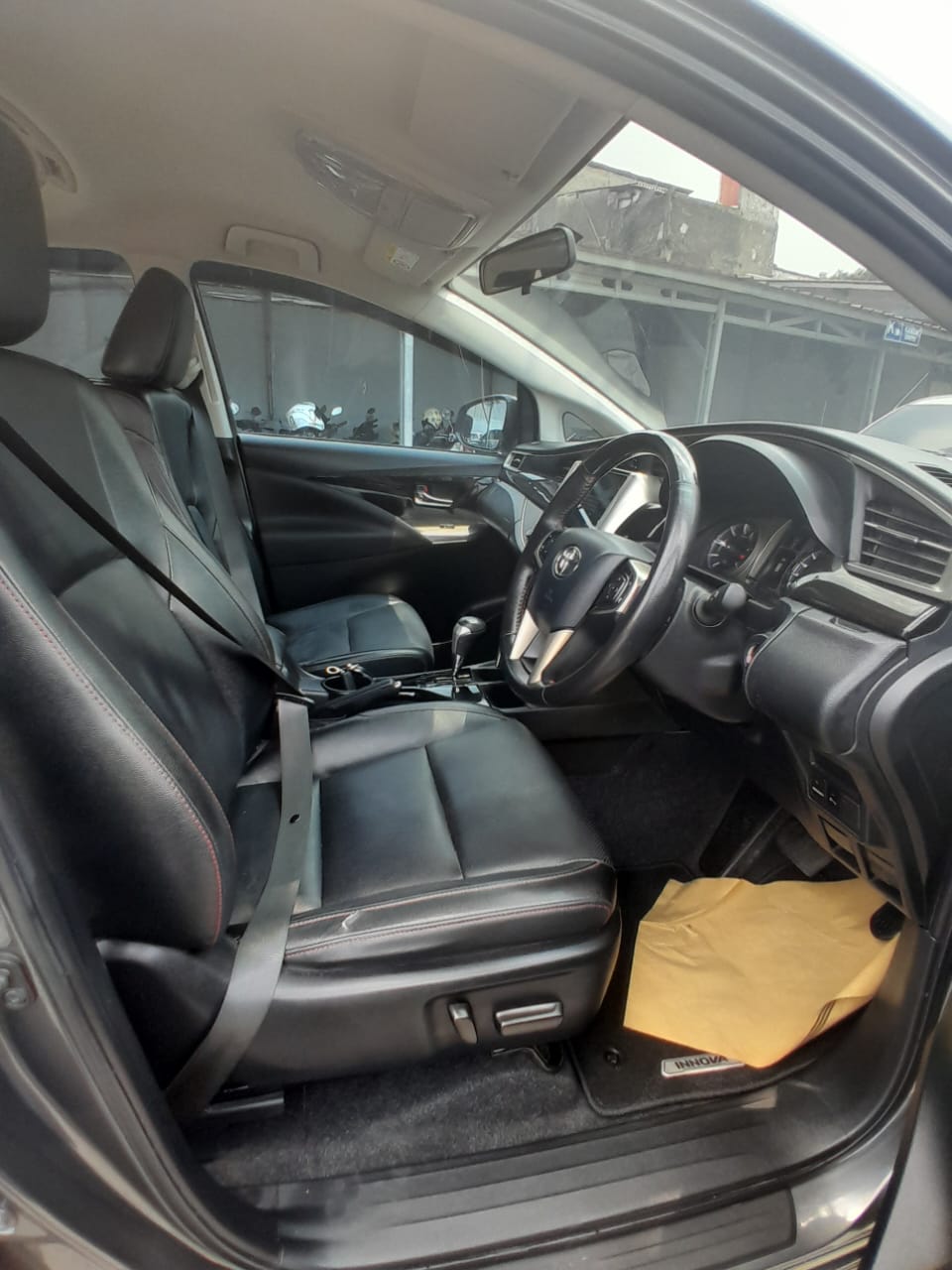 Gambar New Venturer 2.4 at 